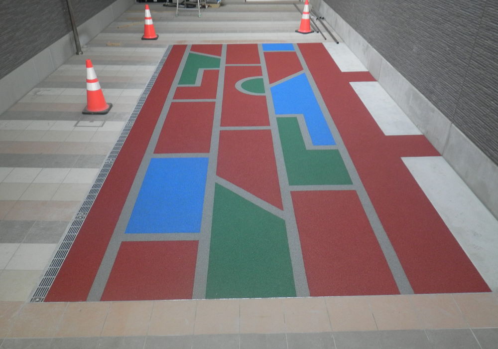 ゴムチップ舗装 栃木県宇都宮市の株式会社西村樹脂工事 特殊 景観舗装は当社まで